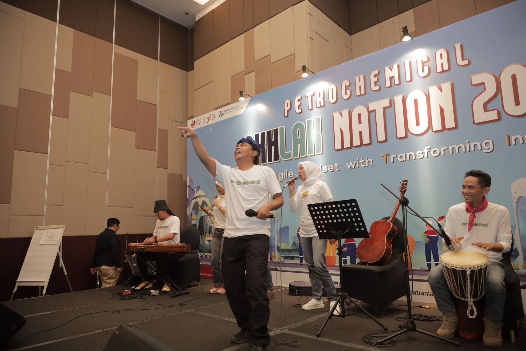 Live performers at the Petrochemical AKHLAK Nation event